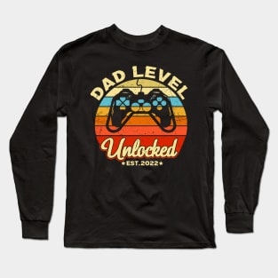 Dad Level Unlocked Est. 2022 Video Gamer Dad Funny Dad Gift Long Sleeve T-Shirt